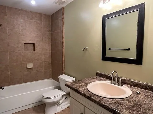 310 Portsmouth Dr — Photo 5