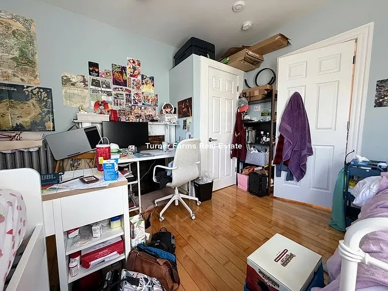 11 Burnham St — Photo 8