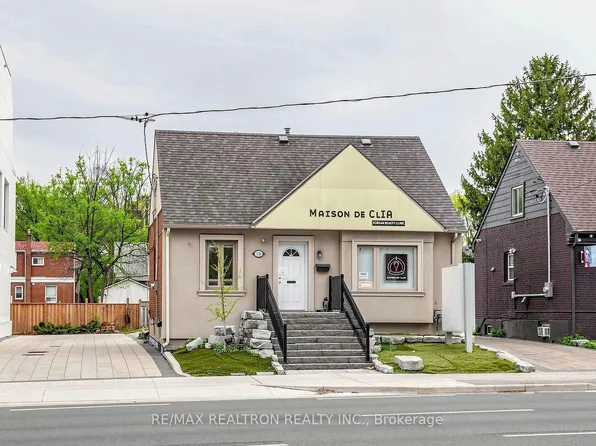 99 Sheppard Ave E, Toronto, ON M2N 3A3