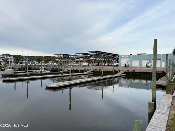 801 Paoli Court, Wilmington, NC 28409