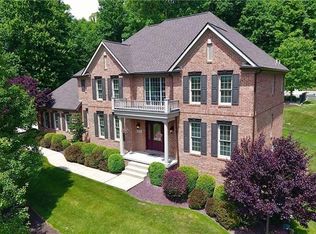 211 E Wild Cherry Dr, Mars, PA 16046