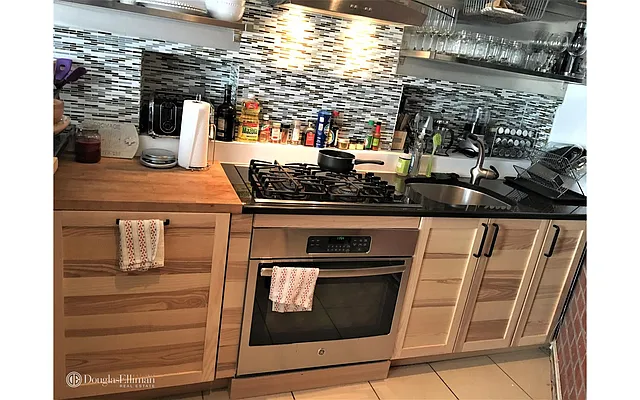 Rented by Douglas Elliman | media 27