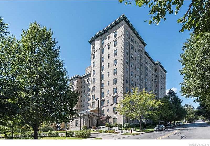 1st image of 33 Gates Cir #7E