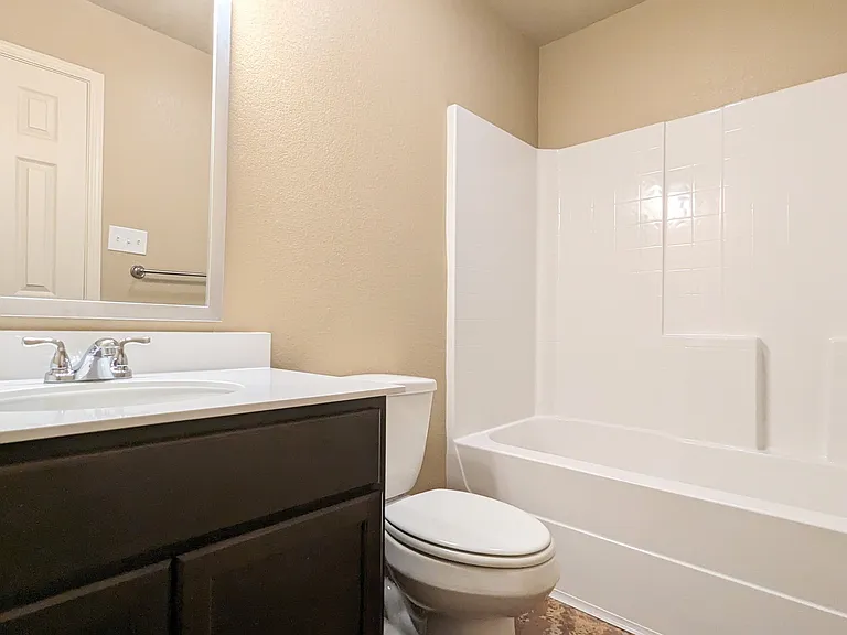 Southwood Hills Phase III — Photo 9