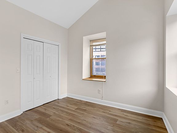 3rd image of 111 Pine St APT 4W