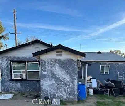 1st image of 14292 Jurupa Ave