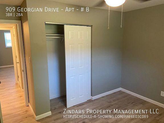 4th image of 909 Georgian Dr APT B