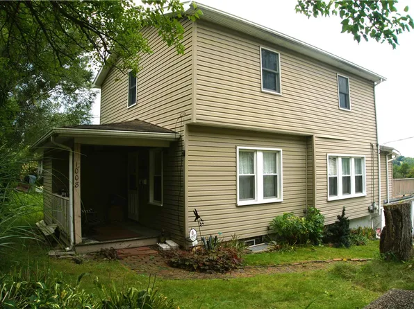 1008 Virginia St, Jeannette, PA 15644