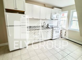 121 Day St FLOOR 3, Fitchburg, MA 01420