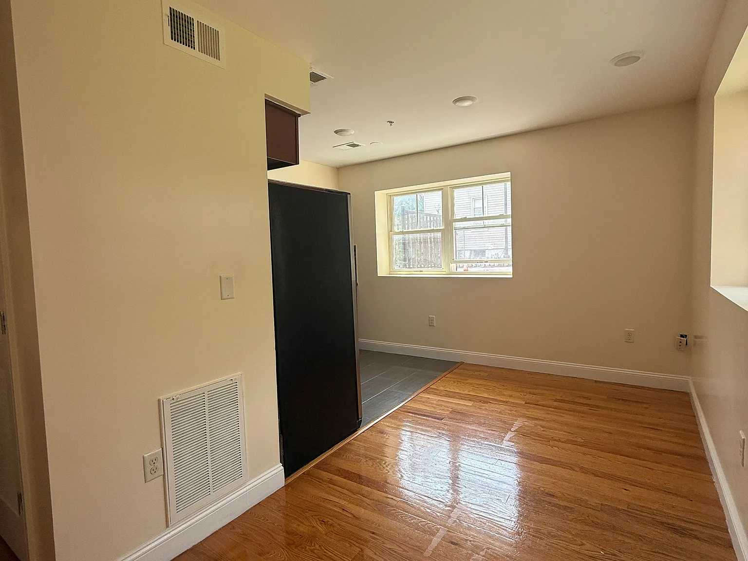 2 bed, $1,700 — Photo 2