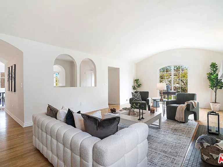 450 N Orange Dr #U — Photo 12
