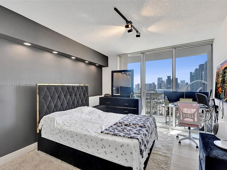 1750 N Bayshore Dr #2510 — Photo 20