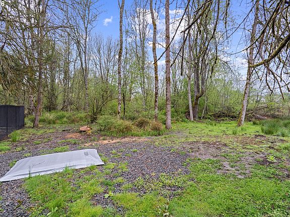 4th image of 16907 NE 24th Ave