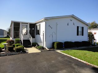 213 Fawn Meadow Xing, Lancaster, PA