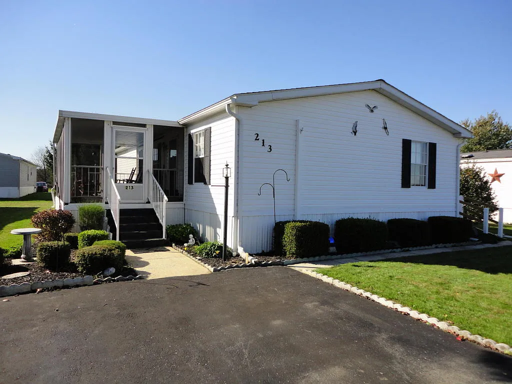 213 Fawn Meadow Xing photo 1