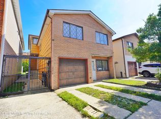 49 Sandalwood Dr, Staten Island, NY 10308