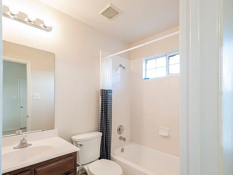1200 Talley Ln — Photo 29