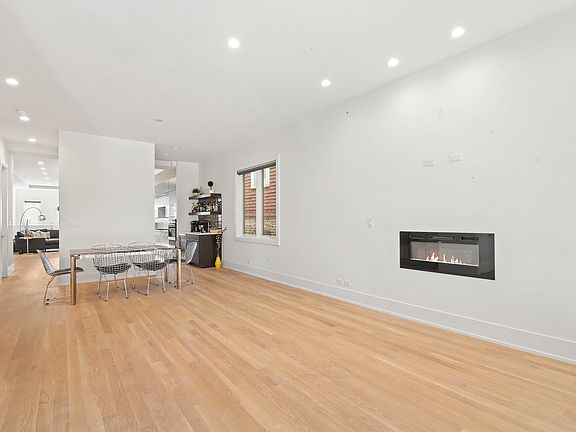 4th image of 1423 N Campbell Ave