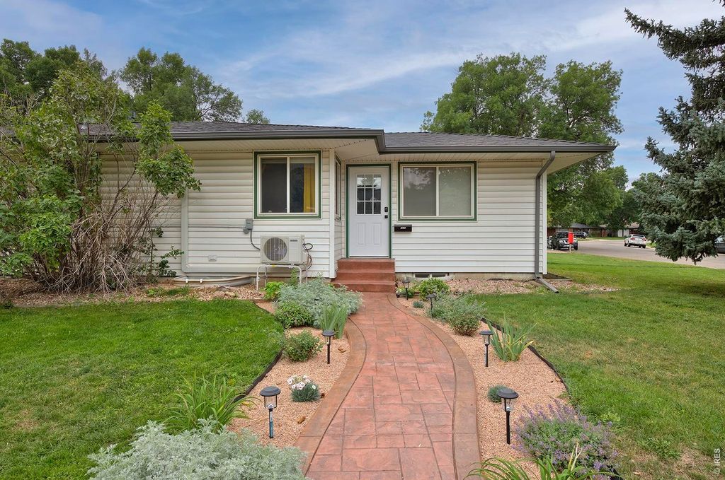 761 Cherokee Dr