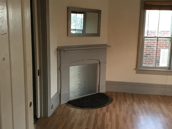 21 N Chestnut St, New Paltz, NY