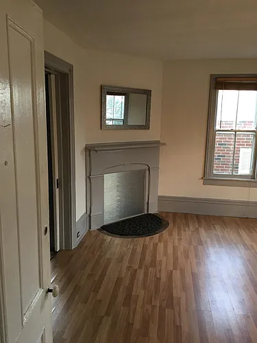21 N Chestnut St Photo 1