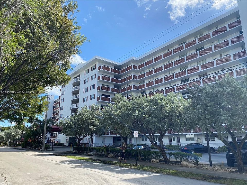1st image of 3660 NE 166th St APT 502