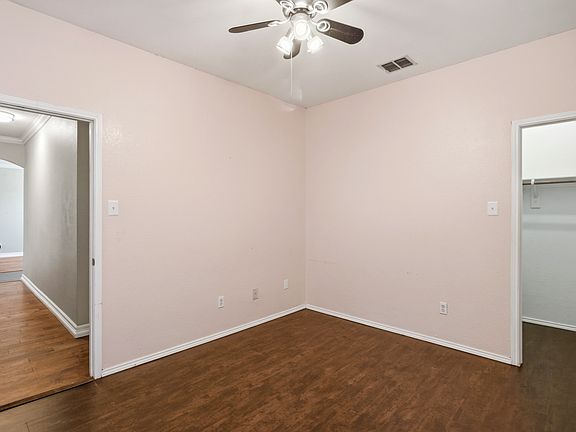 5th image of 2305 Orchid Dr