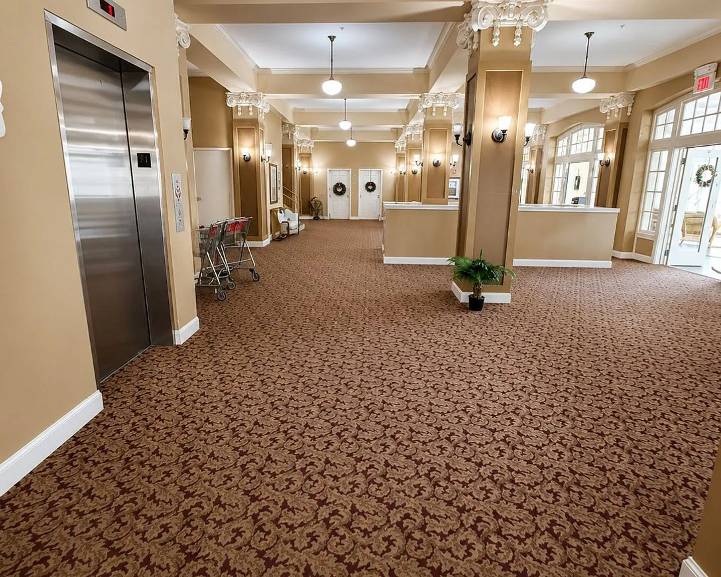 Oaks Apartments — Photo 1