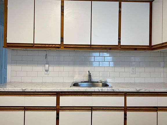 4th image of 2056 Balfour Blvd #1
