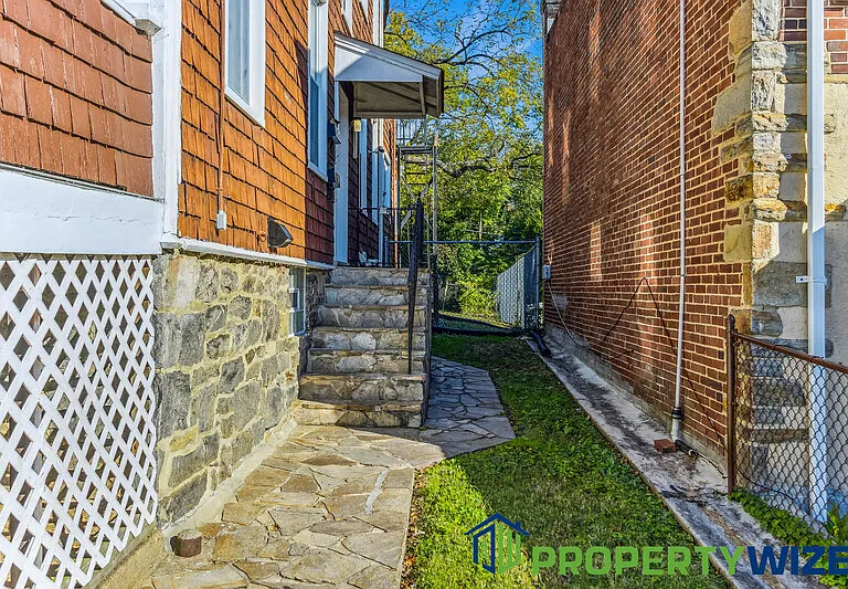 516 Beaumont Ave #B — Photo 28