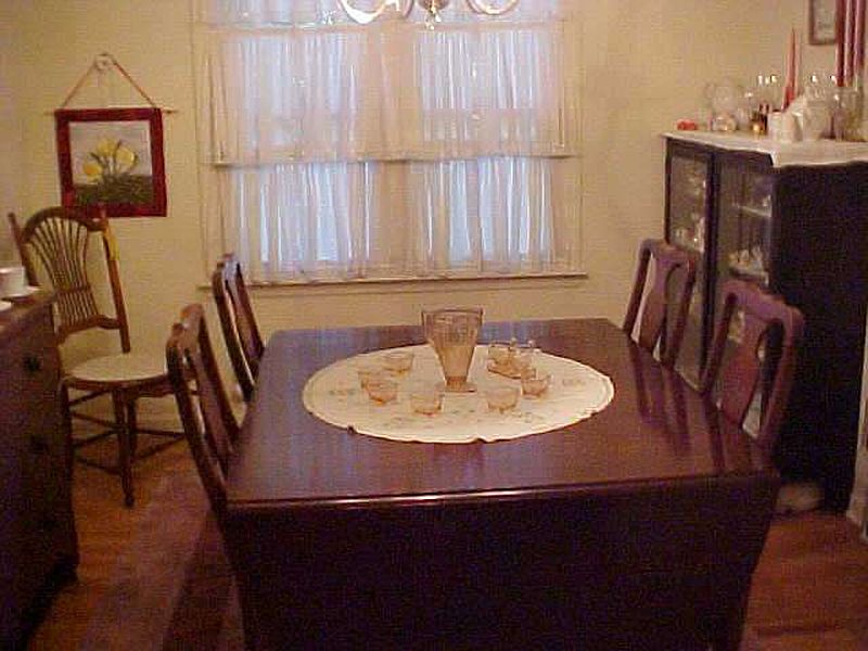 3rd image of 3012 WILLIAMSBURG Drive