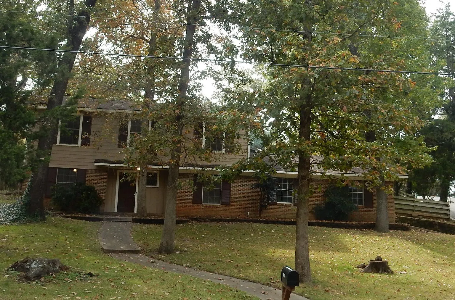 5 bed, 2104 sqft, $2,350 — Photo 1