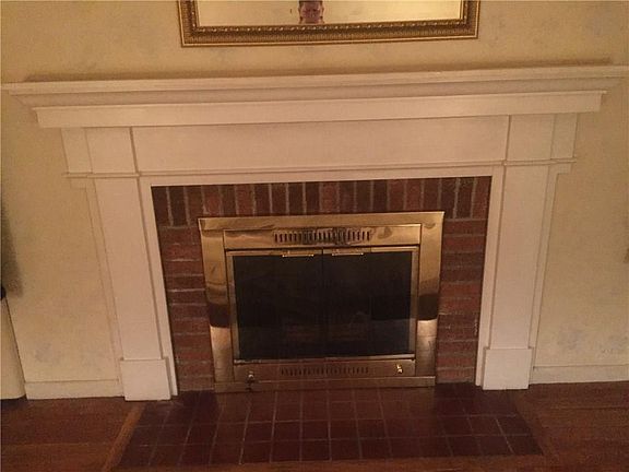 5th image of 91 Fairfax Dr