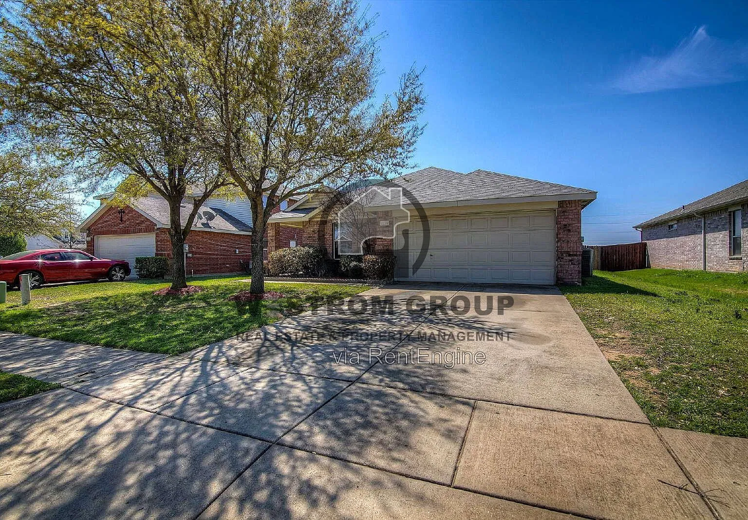 3 bed, 2.0 bath, 1605 sqft, $1,945 — Photo 2