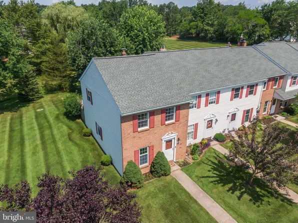 1822 Pennland Ct, Lansdale, PA 19446