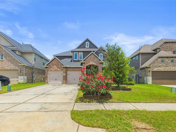 10126 N Whimbrel Cir, Conroe, TX 77385