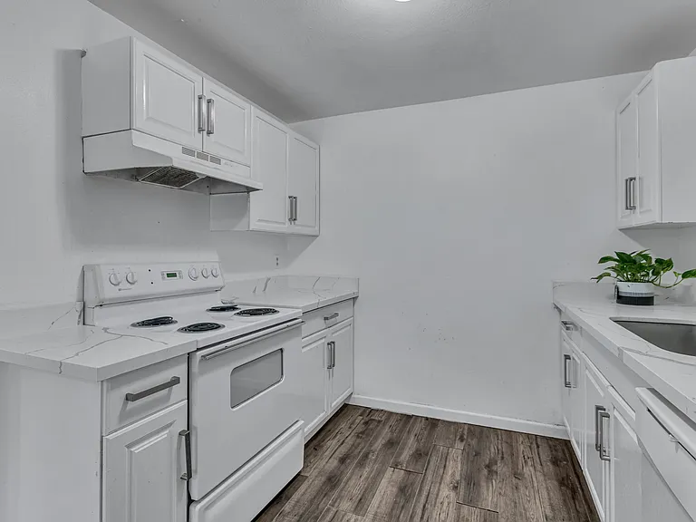 2406 N St NE #D — Photo 10