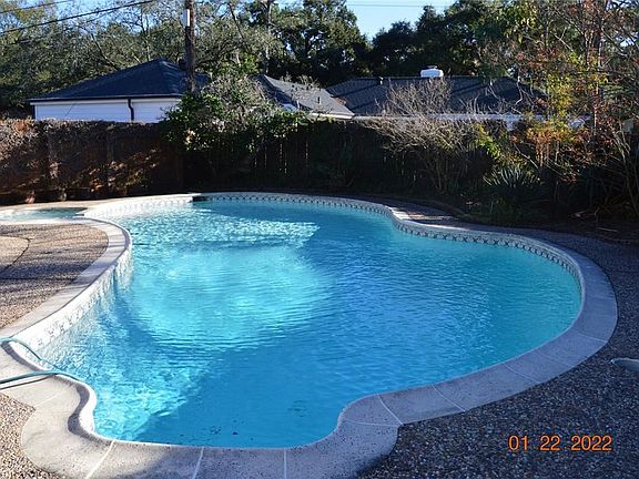3rd image of 10003 Briar Rose Dr