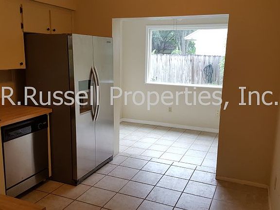 4th image of 3366 Sassafras Ct