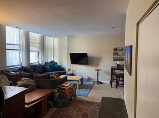 680 S Federal St APT 201, Chicago, IL 60605