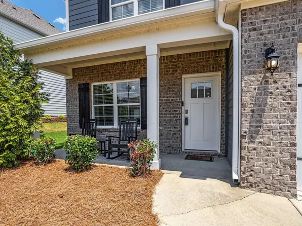 1071 Flyway View Ln, Alabaster, AL 35007