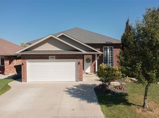 1168 Ivanhill Ave, Windsor, ON N8P0B5