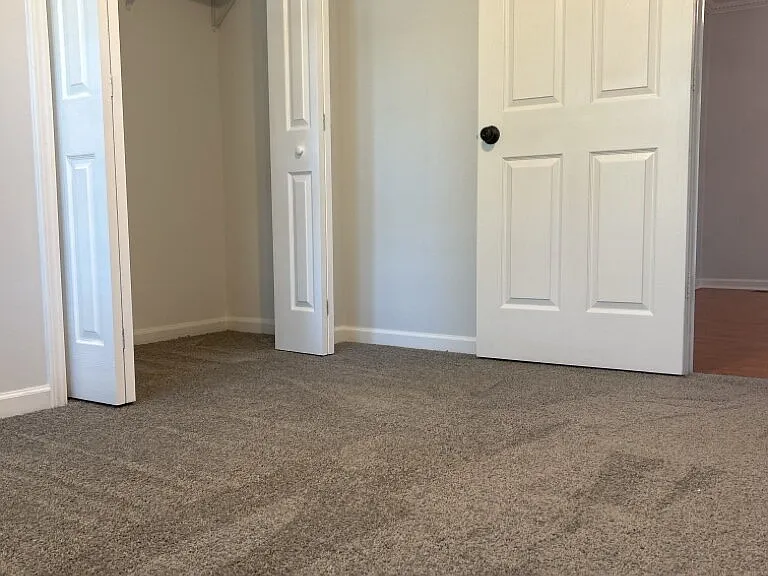 104 Elizabeth Dr — Photo 11