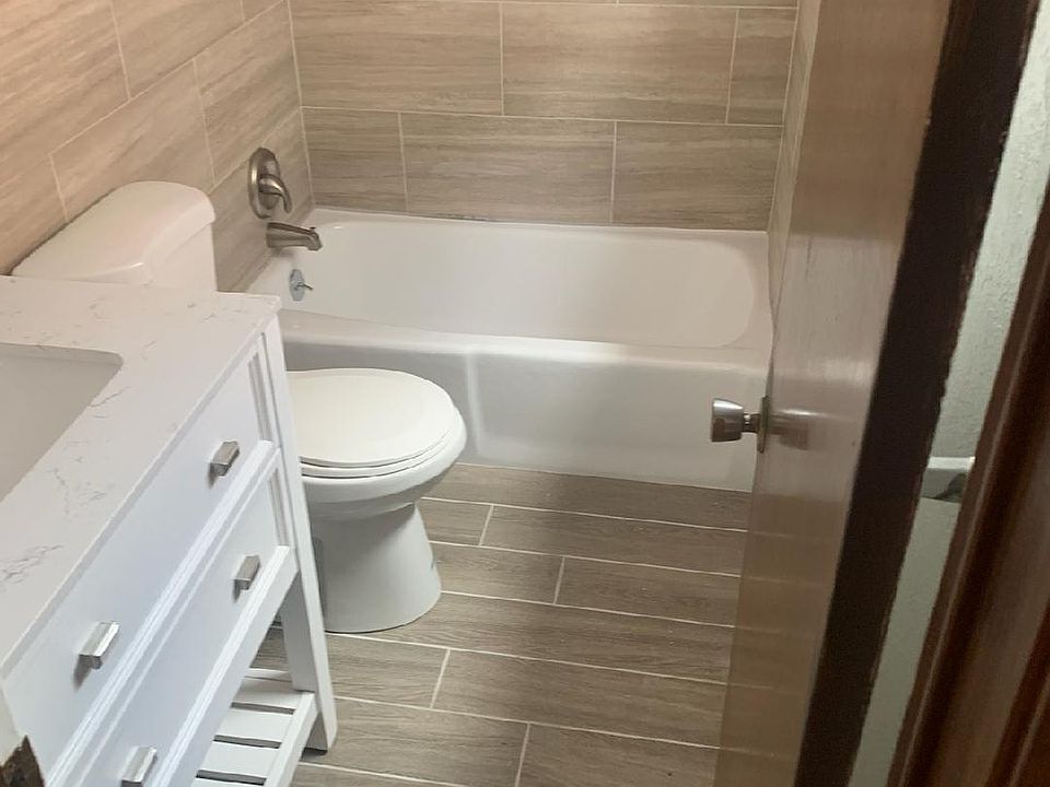 2nd image of 200 Shiloh St #201