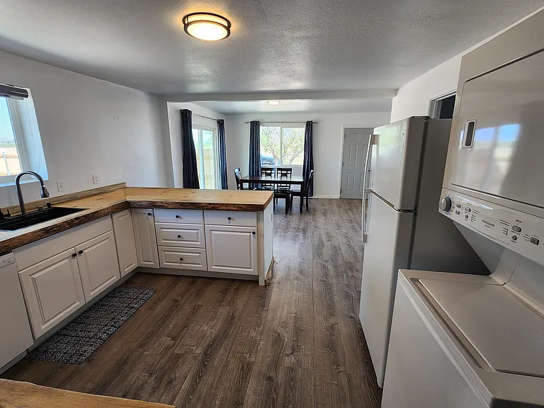 537 S Taylor Rd — Photo 41