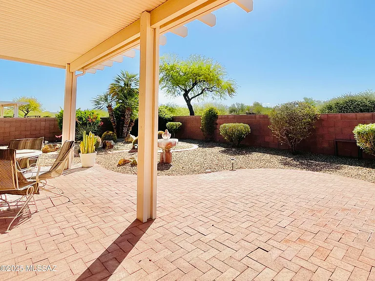 9524 N Twinkling Shadows Way — Photo 31