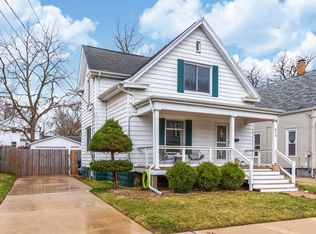 614 W Oakland Ave, Bloomington, IL