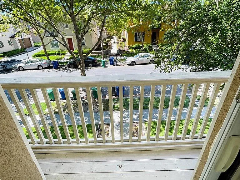 2103 Maidenhair Way — Photo 30