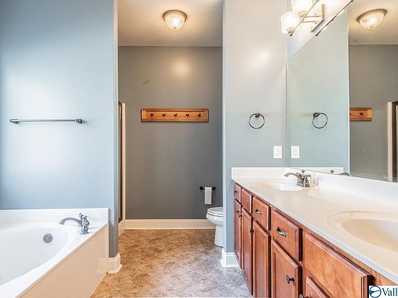 3rd image of 1105 Towne Creek Pl NW