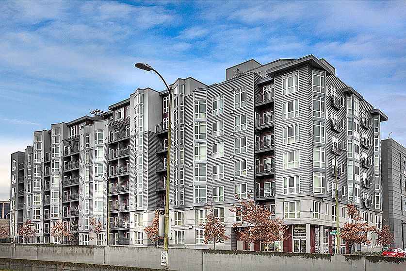 1st image of 699 John St Unit 605